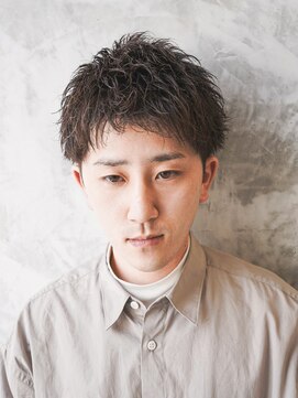 アルファ 新宿(alpha) フェザーパーマ/刈り上げセンターパート/サーフカール[新宿]