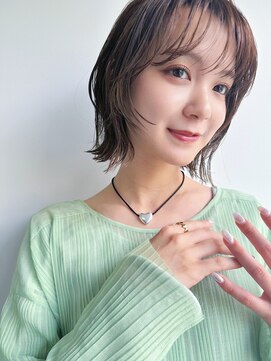 ホフ 大阪心斎橋店(F.O.F) グレージュベージュショートボブショートレイヤーブリーチ学割