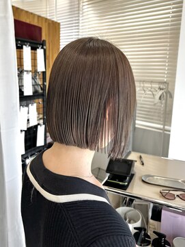 ネオリーブウリ 二子玉川店(Neolive uri) カールセミディシアーカラーレイヤーカット[二子玉川]