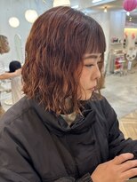 ロミー 本厚木(ROMMY.)&nbsp;パーマニュアンスボブ小顔カットオン眉コテ巻きパーマ