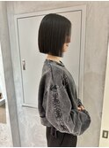 YOKE 切りっぱなしボブ丸くないボブ艶髪アッシュブラック