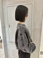 ヨーク(YOKE)&nbsp;YOKE 切りっぱなしボブ丸くないボブ艶髪アッシュブラック