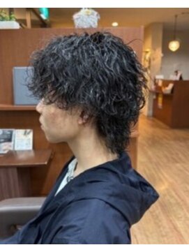 エラン 鈴鹿(Elan) 【Elan】ウルフカット×波巻きパーマ