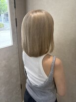 エストレーラ(estrela)&nbsp;『estrela』大人可愛い丸みハイトーンカラーボブ