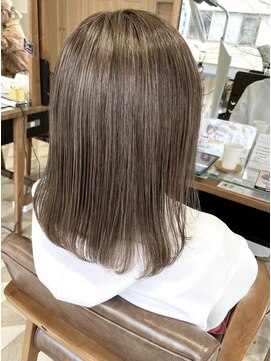 バブ バイネオリーブ(Bab by neolive) 白髪ぼかしハイライトで大人のミディアムヘア