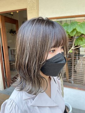 リゴッツ ドゥア プトゥリ(Regottz dua putri) ハイライト×グレージュ