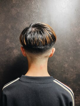 プレミアムバーバー 目黒店(PREMIUM BARBER produce by HIRO GINZA) ツーブロック×スキンフェード