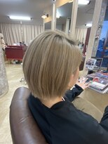 スーペリオル(Superior)&nbsp;超高濃度水素ケア/切りっぱなしショートボブ