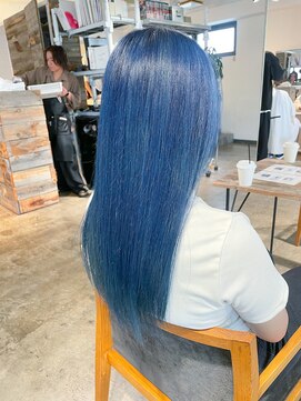 ニュート(Neut ) ハイトーンカラーブルー/ケアブリーチ/ダブルカラー/名古屋
