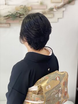 ヘアセットサロンエッジ(Edge) ご親族の結婚式に留袖でショートアレンジ