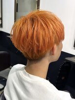 イリ 梅田(ili) 1ブリーチ高発色オレンジ×刈り上げマッシュ