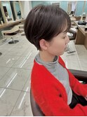 バッサリカット耳掛けマッシュショート