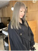 ケアブリーチミディアムレイヤーウルフハッシュカットグレージュ