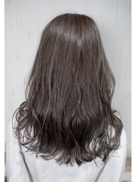 ティアラ 桜木町(TIARA) プラチナベージュ　フレンチガーリー　シークレットハイライト