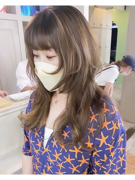 マリアバイアフロート(Maria by AFLOAT) 上級者さんのロングのウルフレイヤー