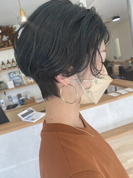 ツツイ(tsutsui) ショート×ハイライトオリーブカラー