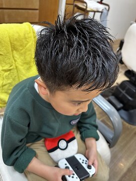ヘアーゾーン ハチマルハチ 登戸駅前店(Hair Zone 808) キッズカット