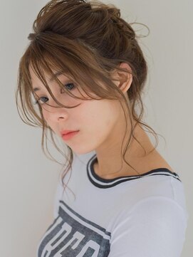 オジコロジ(ojiko.roji) ☆月曜営業☆【ojiko.】大人可愛いウェットなアップ