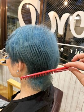 ビー オン ディー ヘア 池袋(BonD hair) メンズにもオススメ☆ハイトーンブルー【池袋/髪質改善】