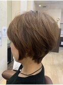 ふんわり前下がりボブ