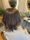 シンプルヘアーズの写真/髪のダメージを最小限に抑えるために、髪に優しい薬剤を使用。色持ちも良い、艶感のある上品な仕上がりに♪