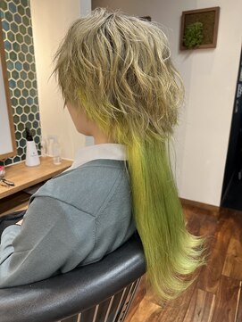 ルーム(Room) ツイストスパイラル/ウルフインナーカラー/ケアブリーチ