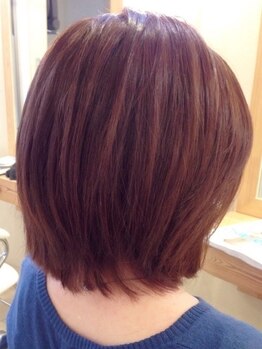 ビューティー サロン レナ(Beaty Salon RENA)の写真/《髪の未来を考えたダメージレスカラー》トリートメント効果のあるヘナカラーでハリ・コシUP◎クセ毛軽減◎