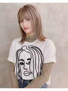 イル(ill) 透明感　ミルクティベージュ　ホワイトアッシュ　大須