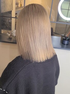 ブルーアンドカンパニー(BLUE&Co.) ペールベージュ