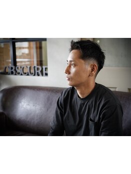 骨格や髪質を見極めオンオフどちらもカッコよく、あなたに合うスタイルをご対案致します。フェードメンテも