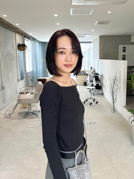 イロア(iroa) ダークモーブの大人ボブ