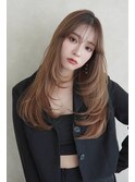 韓国風くびれレイヤーカット×グレージュ×透明感ブラウン川又