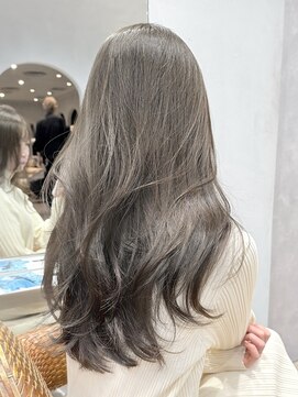 ティエラ 原宿 表参道(Tierra) 原宿表参道 ナチュラルなオシャレレイヤーとアッシュグレージュ