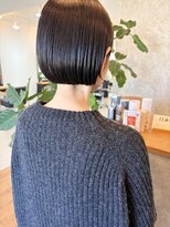 シフターズ(SIFTERS) 切りっぱなしミニボブ