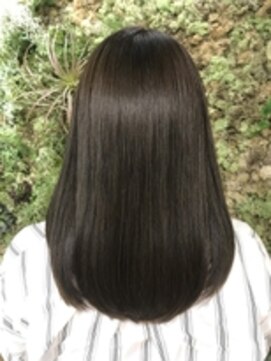 ヘアメイク アンティ シャンドラ縮毛矯正＋HUEグロス♪