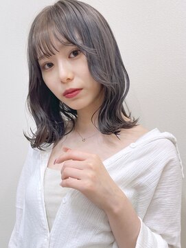 リノショアーズ 日本大通り店(RINOSHORES) 1ブリーチのグレージュダブルカラーハイトーン外ハネボブmaaya