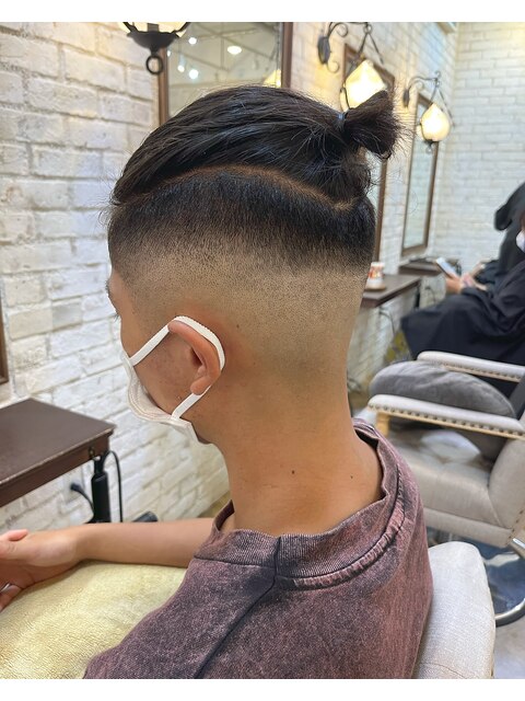 〈キシタクヘアー〉スキンフェード×マンバン