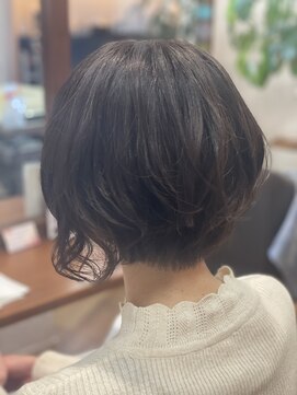 ヘアーアンドスパ ロココ(HAIR&SPA ROCOCO) ショートボブのデジタルパーアで、ワンランクのおしゃれ