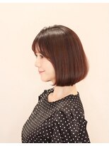 アンベリールフルー(EMBELLIR fleur)&nbsp;ボリュームのある重めボブ　３０代４０代５０代表参道青山