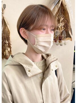 ソソ(soso) 【soso 伊勢田】丸みショート×シースルー【横浜/ブリーチ】