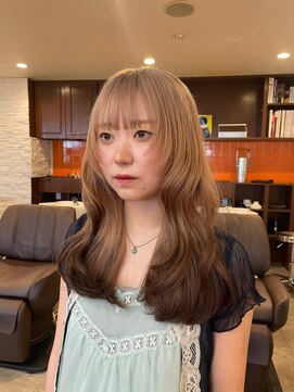 ノラキチジョウジ(NORA KICHIJOJI) ハイトーンカラーロングフェイスレイヤーカット耳かけ