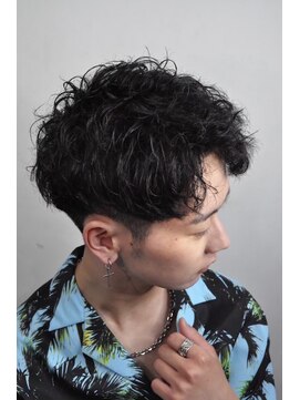 ヒロ銀座 バーバーショップ 札幌本店(HIRO GINZA BARBER SHOP) ツイストスパイラル×アップバング