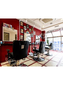 【高槻駅各線徒歩2分/本格バーバー】朝～夜まで営業してるから、お仕事帰りにも気軽に通える♪当日予約OK◎