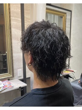 サロンドパリス ジュエル(Salon de Paris Jewel) 波巻きスパイラルパーマ