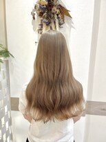 フゥカ 類家店(fuka)&nbsp;夏の光に映えるベージュカラー【八戸 類家】