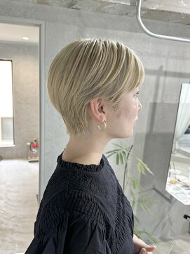 ルイ(ROUIS produced by LUCK 津田沼) ROUIS 津田沼 ブロンドショート/ピクシーショート/津田沼/船橋