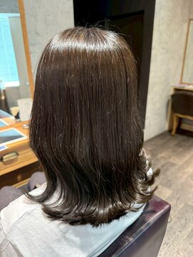 アフィナー(Afinar) 【横浜/横浜駅】ダークアッシュ