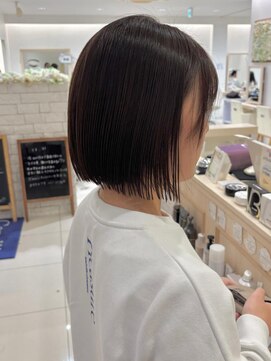 カペリベラ 寝屋川店(Capelli Bella) パツっとボブ