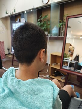 ヘアーサロンアキノ スポーツ刈り