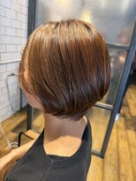 サンカリ SANKARI 船木店&nbsp;大人かわいい丸みショートボブ